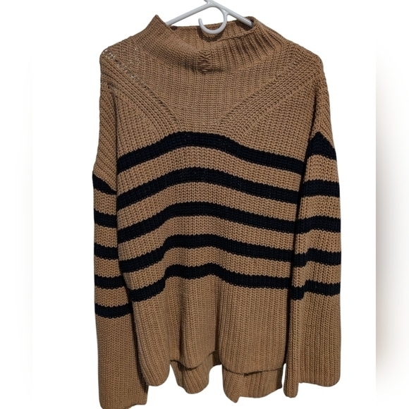 *3 for $25* Small Old Navy Sweater‎ - Picture 1 of 4